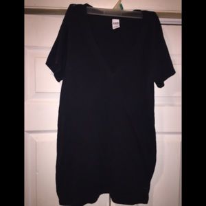 PINK VS tee size large black